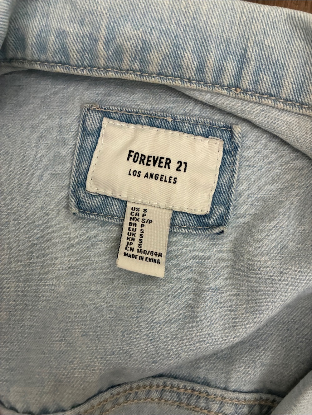 Forever 21 Oversized Light Wash Denim Jacket - Picture 2 of 4